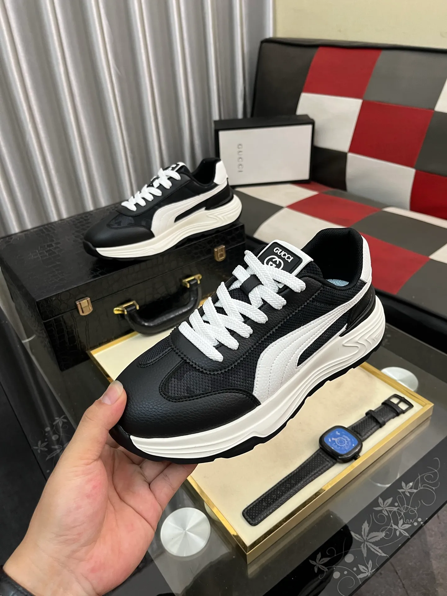 Men's Men's Shoes 💰458⌚️⌚️【GUCCI】Gucci men's latest white shoe series casual shoes! The official website is built 1:1. Upper: Made of imported cowhide, with electric embroidery ➕Inner lining: Made of high-quality first-layer pigskin, soft and comfortable. Picky material selection and exquisite workmanship give you the best enjoyment. Size: 38-443️⃣Colors available